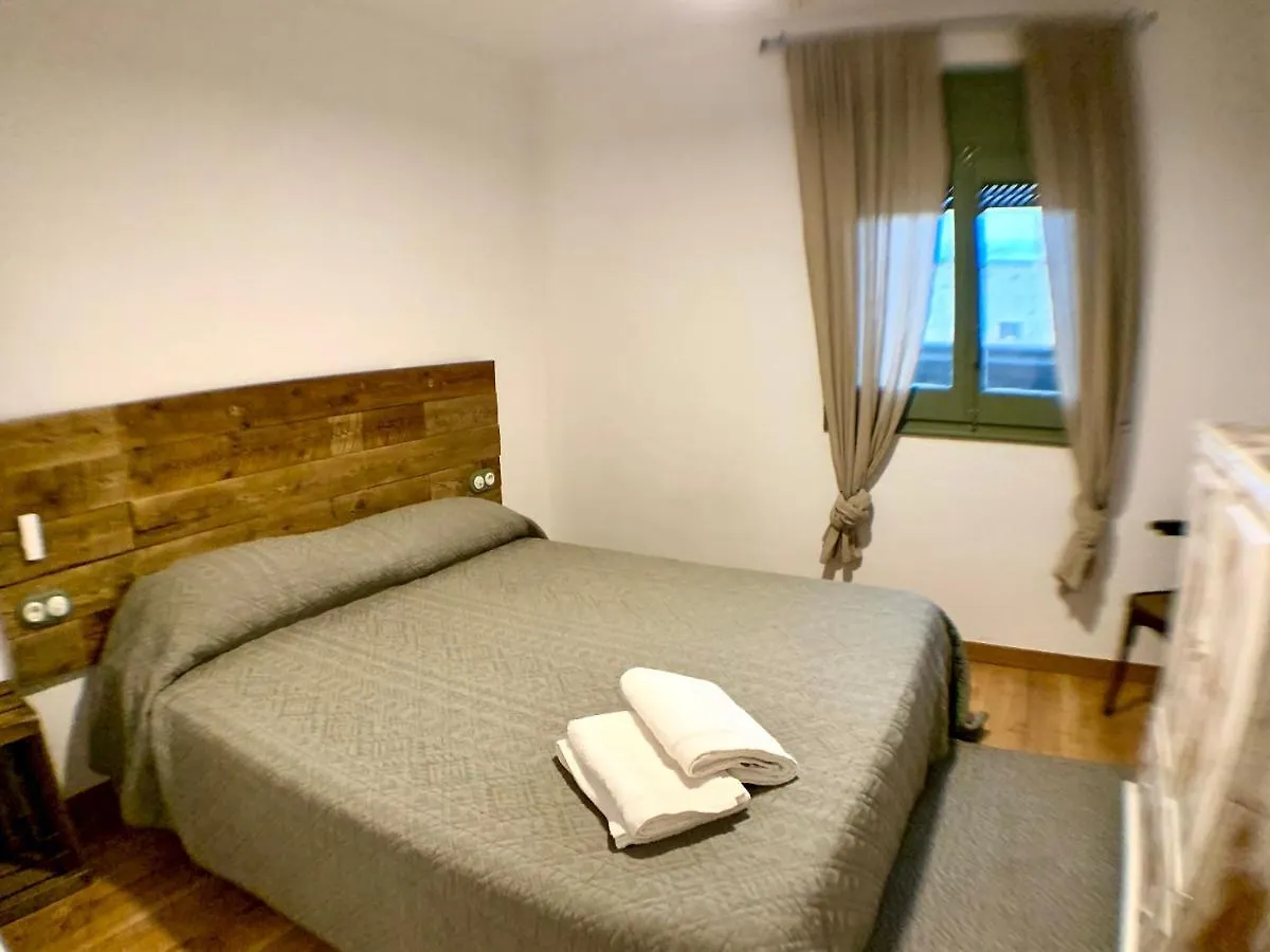 Can Rucall Piscina Compartida Vilamacolum Сasa de vacaciones