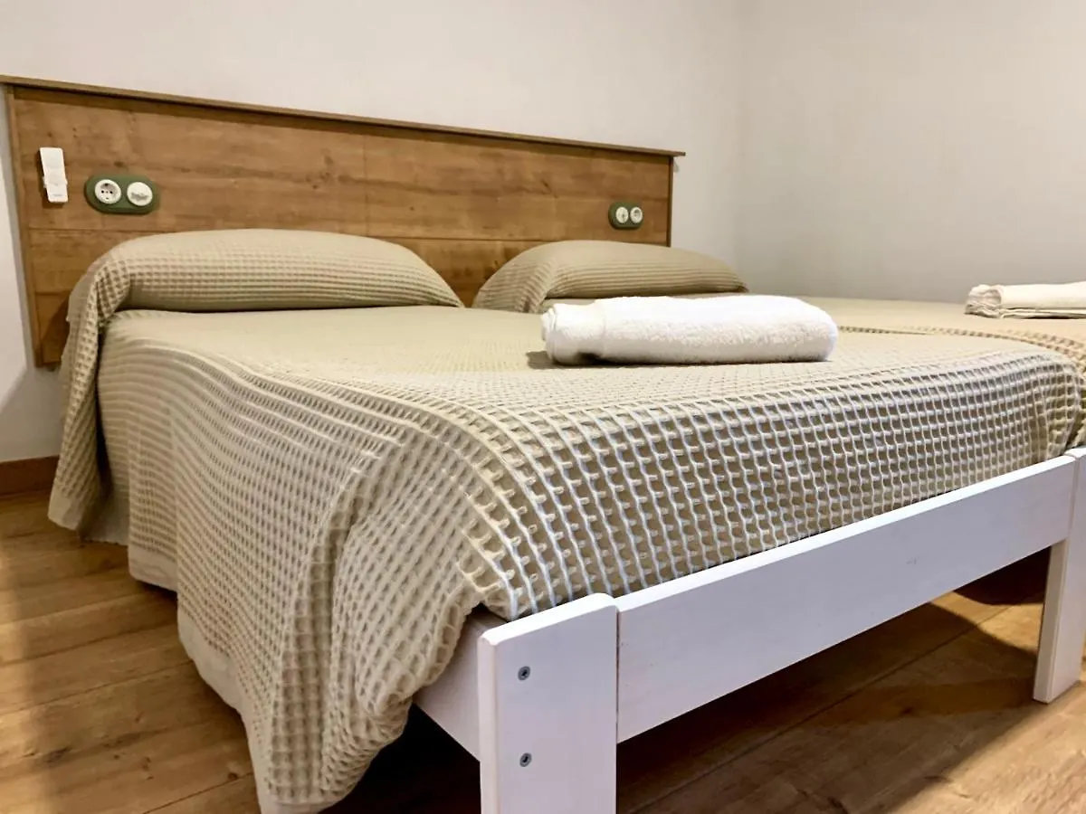 Can Rucall Piscina Compartida Vilamacolum Сasa de vacaciones